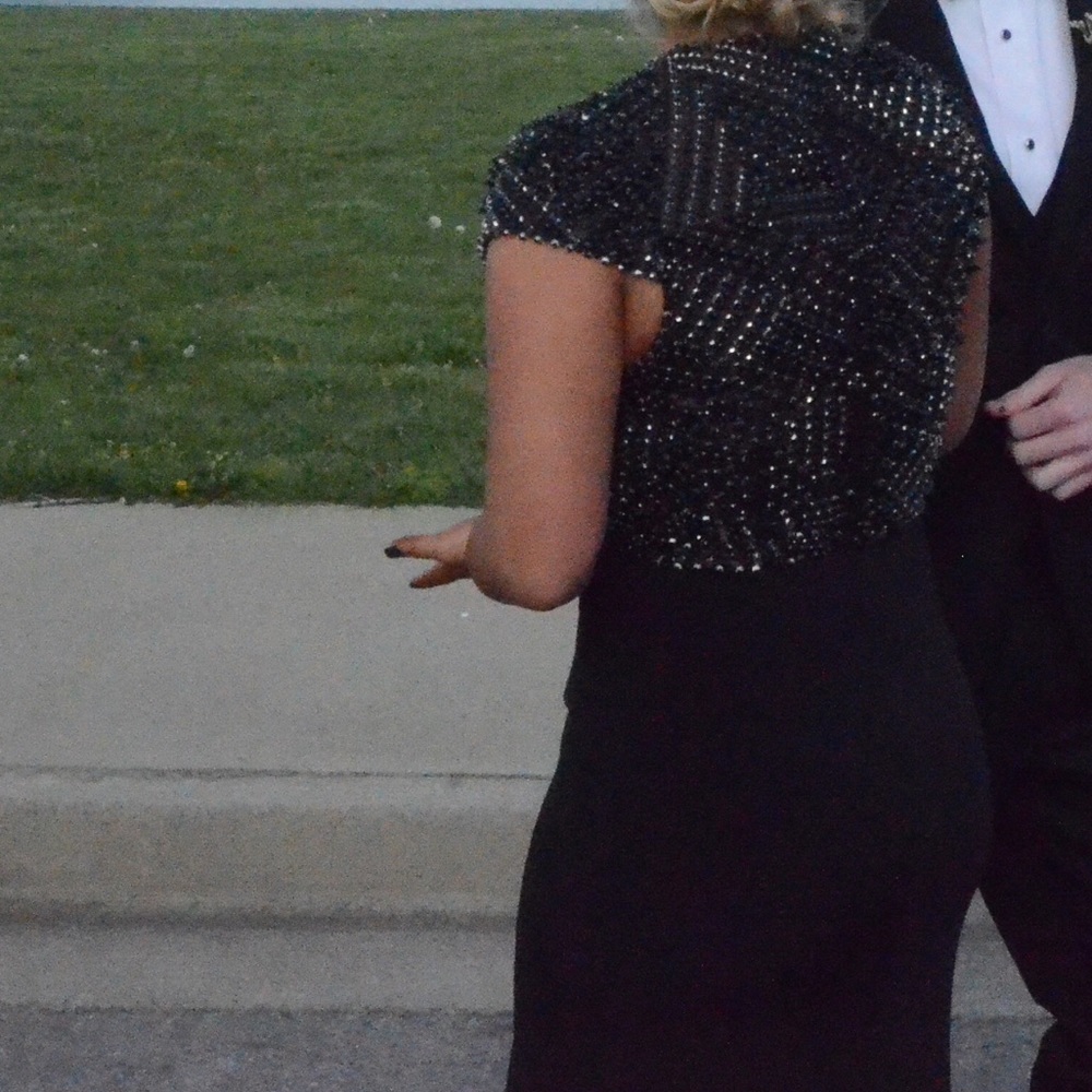 Prom dress - Picture 3 of 3